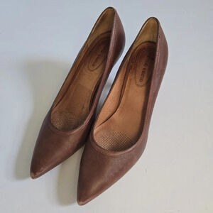 Corso Como brown leather neutral minimalist heels pumps size 7.5